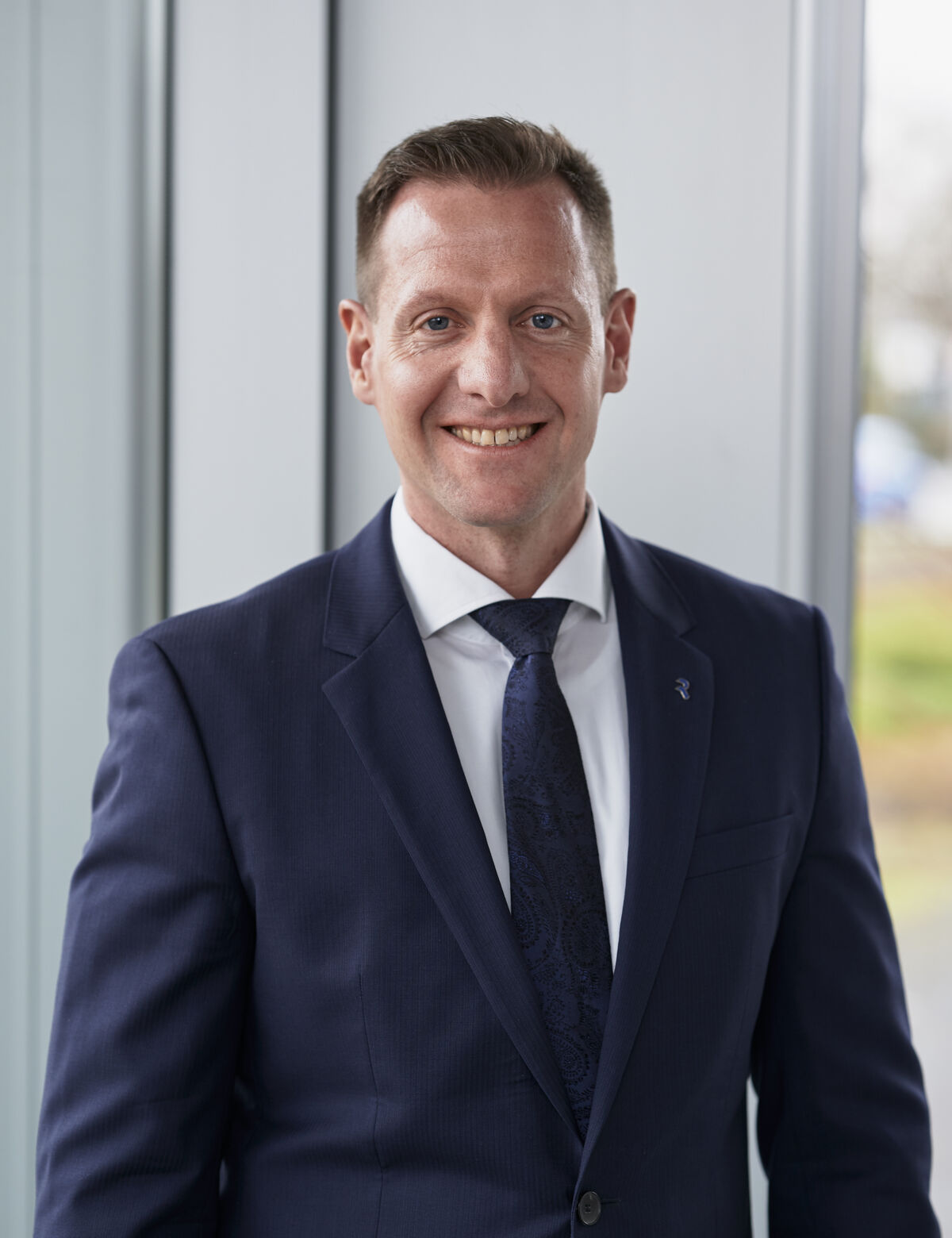 Dr. Boerge Wessling