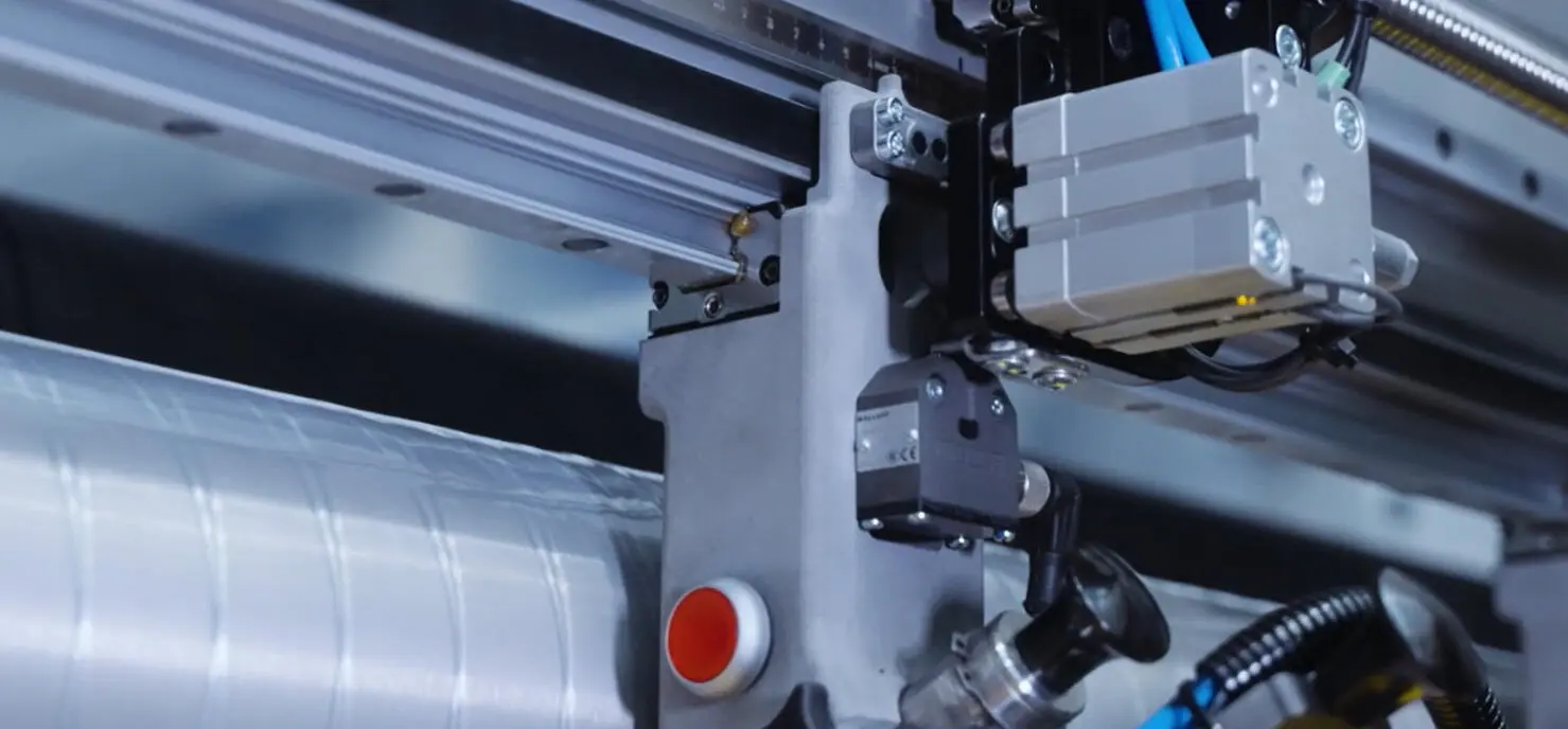 Automated width adjustment: High reproducibility saves time and material