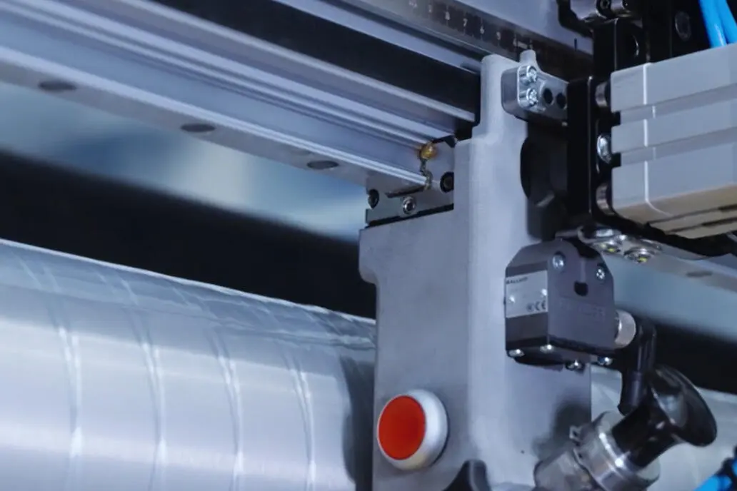 Automated width adjustment: High reproducibility saves time and material